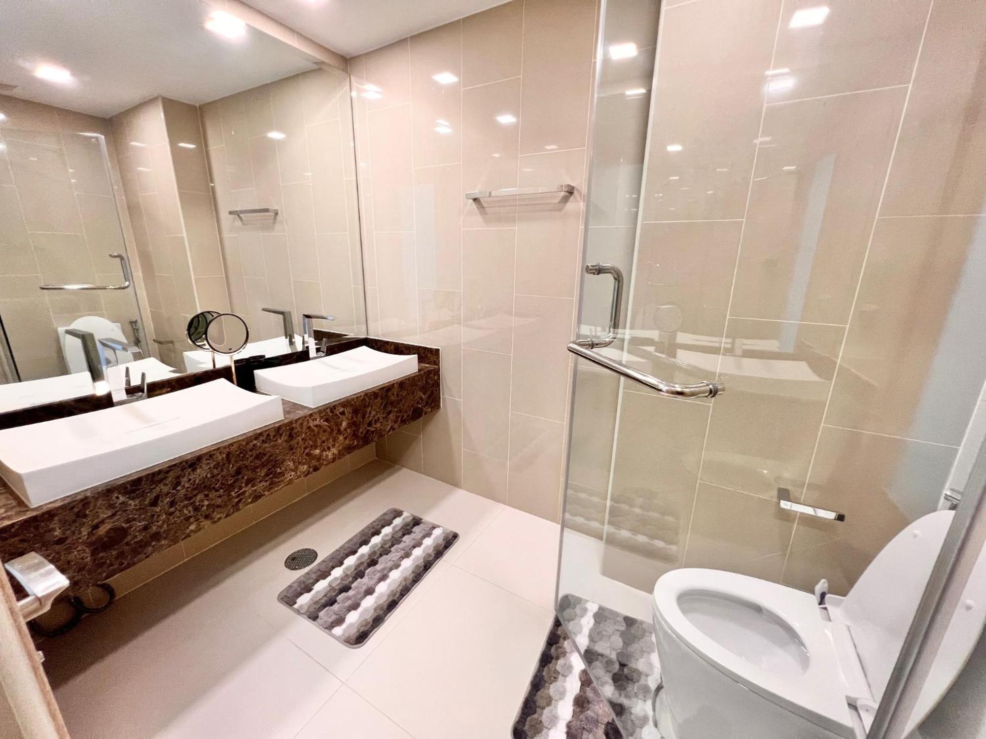 Appartement Better Than 1 Bedroom In Peak Towers